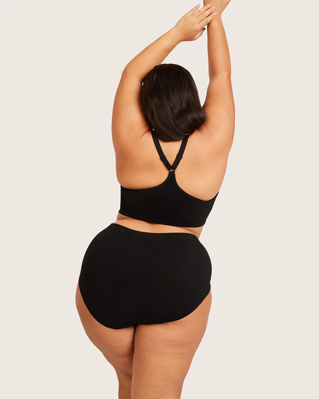 Full Bust Wireless Racerback Bra - Black - Image 15