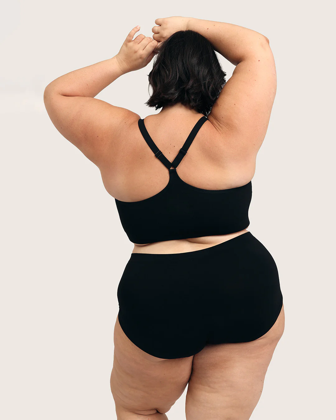 Full Bust Wireless Racerback Bra - Black - Image 21