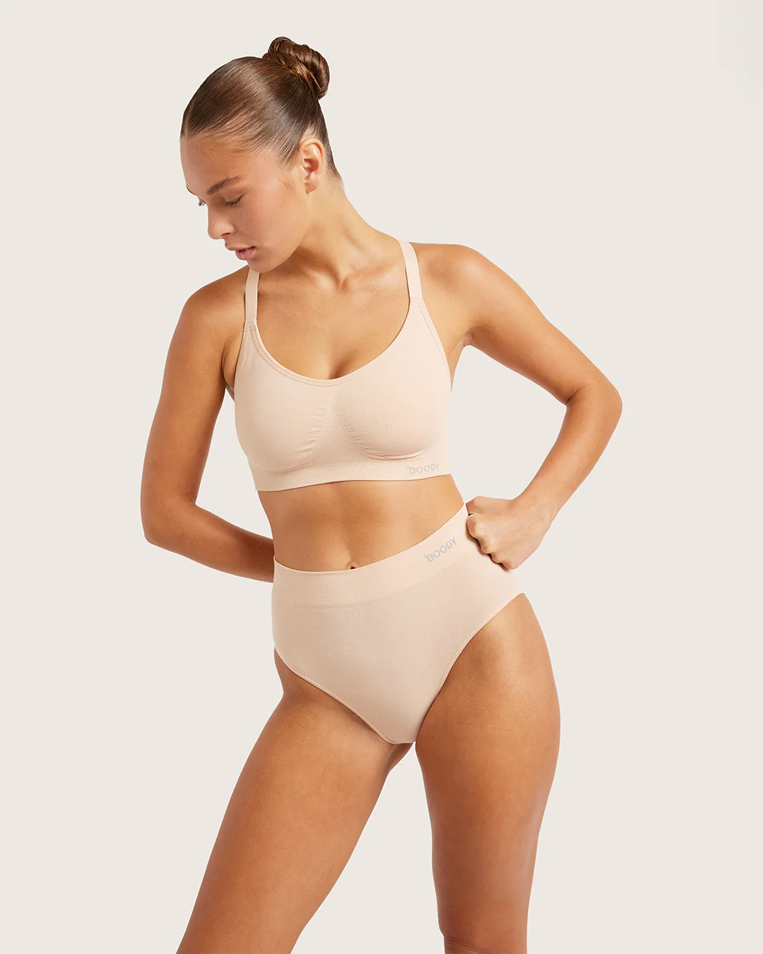 Full Bust Wireless Racerback Bra - Shell - Image 5