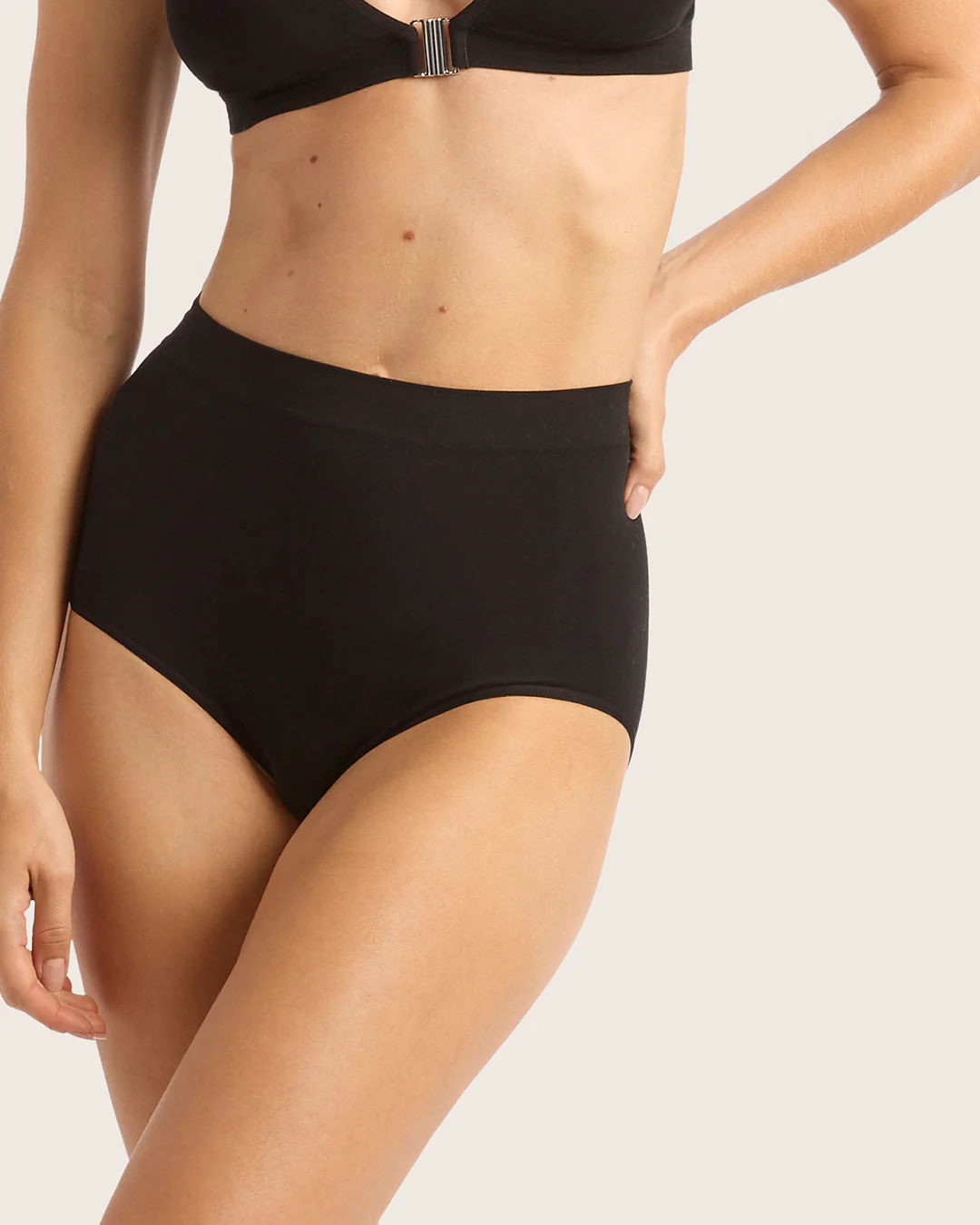 LYOLYTE Full Low Leg Briefs - Black - Image 3