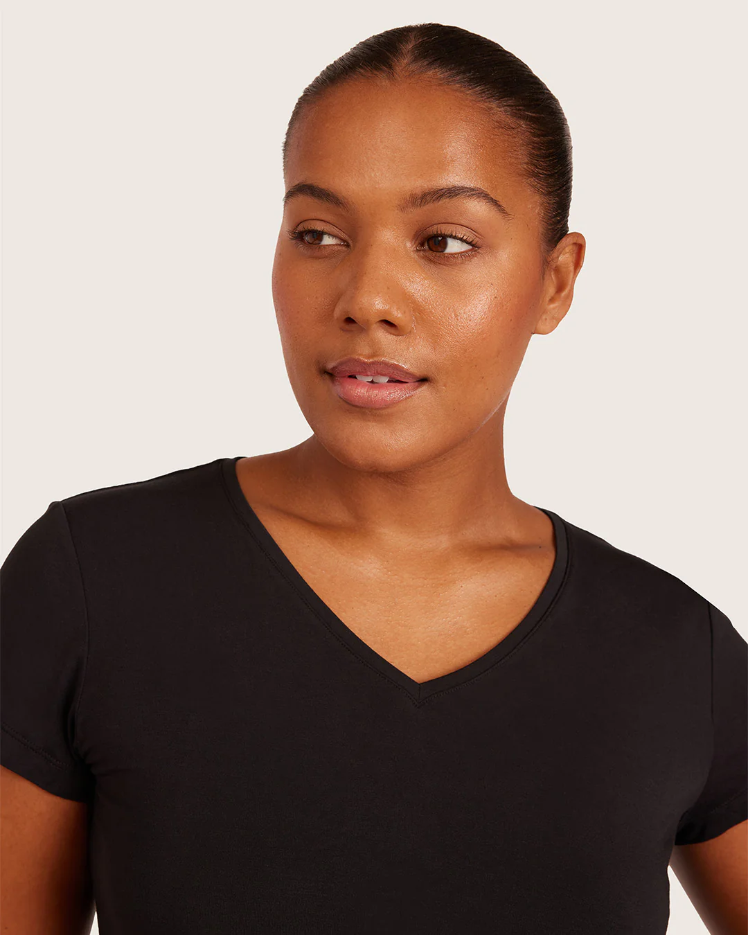 Women's Base Layer V-Neck T-Shirt - Black - Image 8